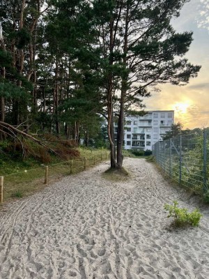 Luxuriöse und bezugsfreie 2,5-Raum-Wohnung mit Meerblick!*Designerbad*Spa-Bereich*Balkon*