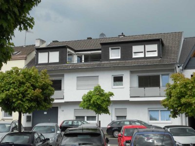 Attraktive und gepflegte 3,5-Raum-Dachgeschosswohnung mit Balkon in Remagen