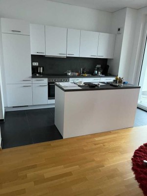 Geschmackvolle, gepflegte 3-Raum-Penthouse-Wohnung mit geh. Innenausstattung mit EBK in Essingen