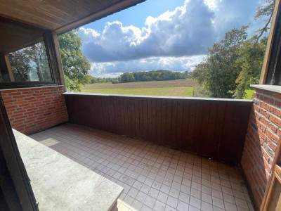 Wohnen auf dem Land - Renovierte Wohnung mit Loggia