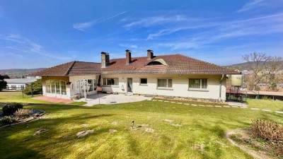 Großzügige Villa in traumhafter Hanglage mit Wintergarten und Einliegerwohnung