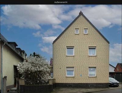 Familientraum in gutem Zustand in Neuss Holzheim