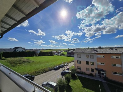 Neuer Preis! Helle 3-Zimmer Wohnung mit Loggia, Keller und Stellplatz - Anlegerhit oder Eigenheim
