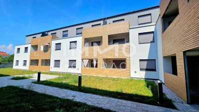 Anlegerwohnung Erstbezug inkl. Garage: Große 1-Zimmer-Wohnung mit Loggia in attraktiver Lage