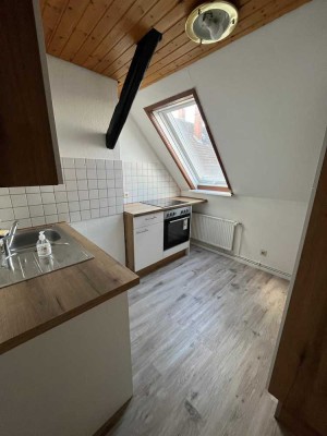 Dachgeschosswohnung im Fachwerkstil  mit moderner Einbauküche