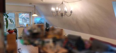 Helle, große und ruhige 2-Zimmer Wohnung mit Balkon zu vermieten