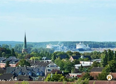 Hafenblick! Mieterfrei! Wohn-Traum in 8. Etage. Sonnige 1-Zi.-Wohnung, ca. 33 m² mit Süd-Loggia