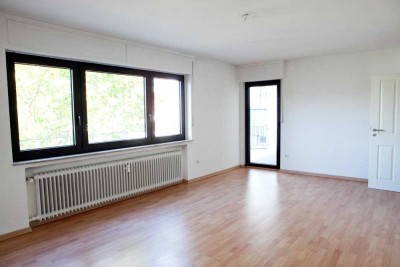 Helle 2-Zimmer-Wohnung in zentraler Lage in Kelsterbach - ohne Provision