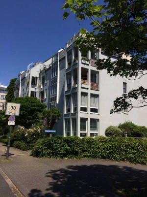 Großes sonniges Appartement in bester Lage, Rheinnähe, EBK, ruhig, in modernem Architektenhaus