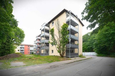Zentrale 3-Zimmer-Wohnung mit sehr großem Wohlfühl-Balkon