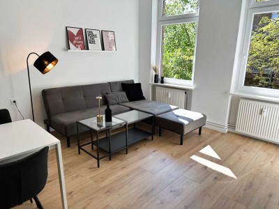 Moderne und helle Design-Altbauwohnung am Bürgerpark - möbliert