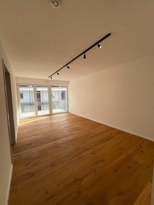 Erstbezug: Moderne 2-Zimmer-Wohnung mit Balkon in Deggenhausertal