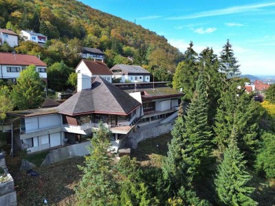 Über den Dächern von Geislingen -
Imposante Architektenvilla in exponierter Halbhöhenlage