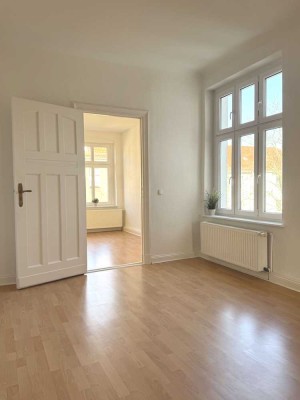 TOLLE HELLE 3 ZI-AB-WHG. MIT LOGGIA, WASSER - & ALTSTADT-SCHLOSS BLICK