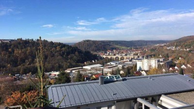 Schöne 3,5 Zimmer Wohnung mit Balkon