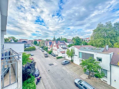 HELLE 3-ZIMMER-WOHNUNG MIT BALKON UND TOLLEM SCHNITT (3.OG) - AB 15.09. IN GUTE HÄNDE ABZUGEBEN