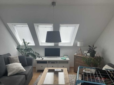 Stilvolle 2-Raum-Dachgeschosswohnung mit Einbauküche in Ahrensfelde