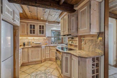 Sofort Bezugsfrei! Architektonisch schönes Einfamilienhaus mit Garten und sehr viel Platz!