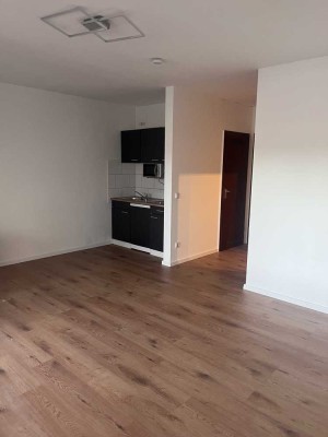 1-Zimmer Wohnung mit Balkon im 2. OG in Ludwigshafen-Mitte