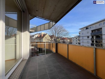 Schnuckelige GARCONNIERE - Wohnung mit Süd-Ost Balkon und schöner Aussicht direkt zum Schlossberg! Ab 15.10.2025 verfügbar!
