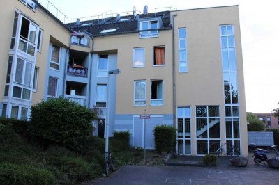 Attraktive 2-Zimmer-Wohnung mit Terrasse und Stellplatz