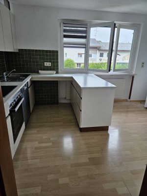 2-Zimmer Altbauwohnung mit Balkon und Parkplatz