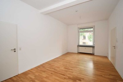 Kleine, sanierte 1-Zimmer-Wohnung mit Einbauküche in Schöningen!