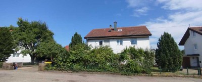 Zweifamilienhaus mi großem Garten - Privatverkauf