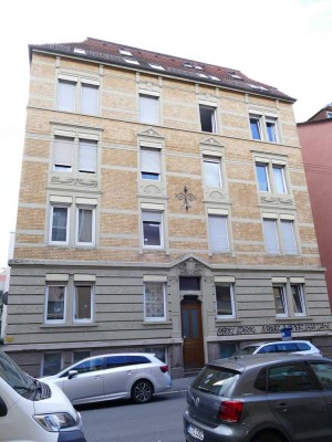 3-Zimmer-ETW mit Südbalkon, san. Altbau,S-West - von Privat
