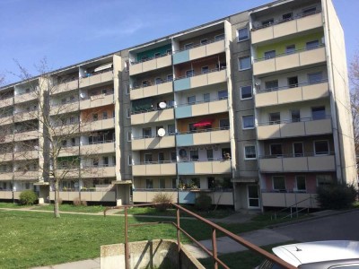 Top sanierte 4-Zimmer-Wohnung mit großem Balkon!