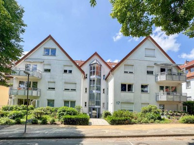 Ruhige 3-Zi.-Dachgeschoss-Wohnung mit Balkon & TG in Kurparknähe von Bad Salzuflen