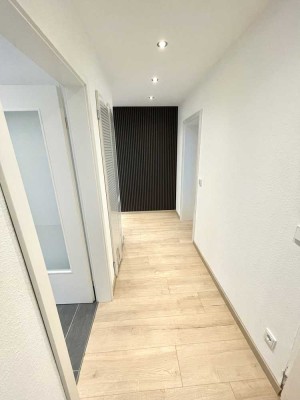 Freundliche, sanierte 3-Zimmer-Wohnung mit gehobener Ausstattung mit Balkon in Mülheim a. d. Ruhr