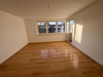 schicke 2-Zimmer Dachgeschosswohnung im Grünen