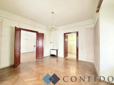 Sanieren nach eigener Vorstellungen - 3 Zimmer Altbauwohnung in der Kaiserstraße!