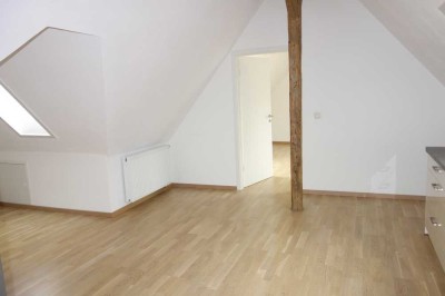 Dachgeschosswohnung in zentraler Lage