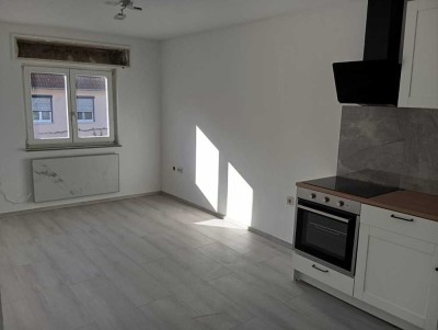 Neu renovierte 3 Zimmer Wohnung Fabrikstraße 6, Karlsruhe 76185