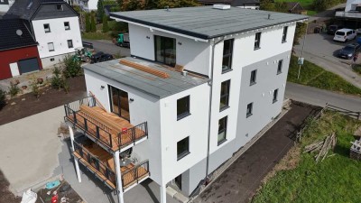 Neubauwohnung 1.OG in wunderschöner Umgebung