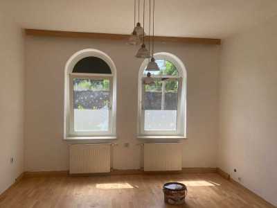 Freundliche und vollständig renovierte 4-Zimmer-Etagen-Wohnung in Eisenach