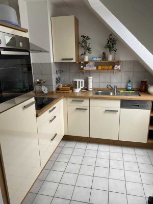 Charmante möbilierte 2-Zimmer Dachgeschosswohnung in Mainz-Finthen