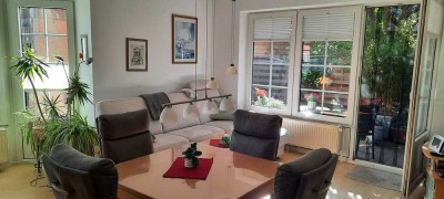 Attraktive 2-Zimmer-Erdgeschosswohnung mit Garage in Leer (Kernstadt)