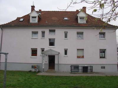 Gut geschnittene 4-Zimmer-Wohnung ab sofort zu vermieten!