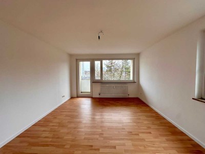 Helle 2-Zimmer-Wohnung mit Balkon in Nürnberg
