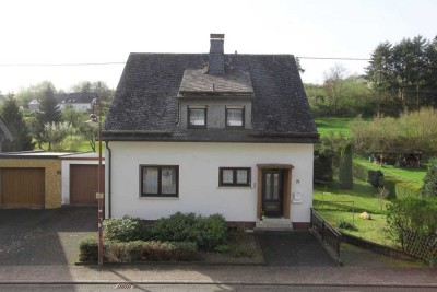 Wohnen mit herrlichem Naturblick an malerischem Bachlauf!