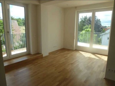 Moderne, helle 2-Zi-Wohnung mit Dachterrasse in Ingolstadt