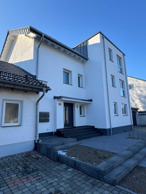 Moderne 3-Zimmer-Erdgeschosswohnung mit Terrasse und Garten in Bonn-Mehlem