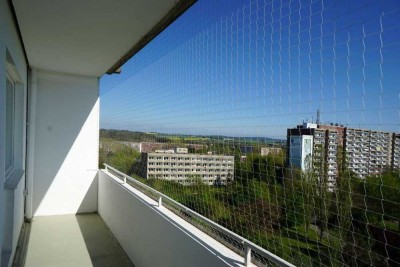 Helle 3-Raum-Wohnung mit großem Balkon & Aufzug!