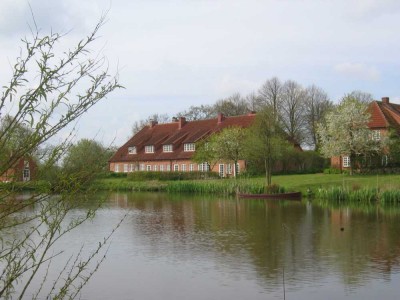 EIN ORT ZUM LEBEN: LANDHAUS AN DER OSTSEE - 20 MINUTEN VON KIEL
