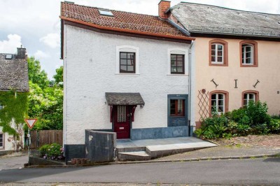 Wohnhaus in Mürlenbach - 4 Schlafzimmer - kleines & pflegeleichtes Grundstück