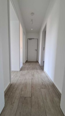 3-Zimmer-Obergeschosswohnung 1. OG mit Balkon