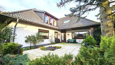 Anfragestopp!   0 % Käuferprovision! Lage, Lage, Lage! Geräumiger Bungalow